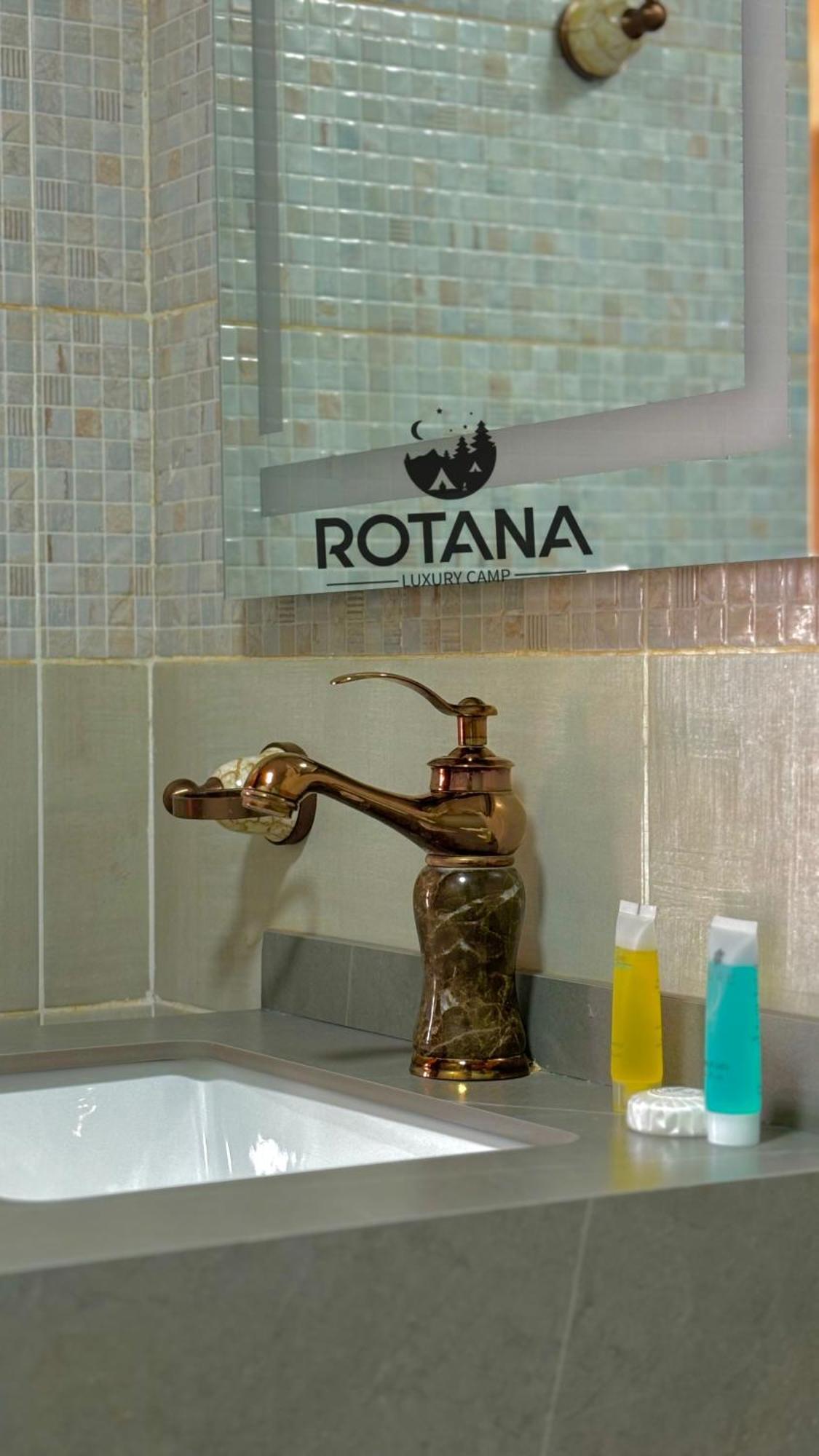 Rotana Luxury Camp Hotel วาดิรัม ภายนอก รูปภาพ